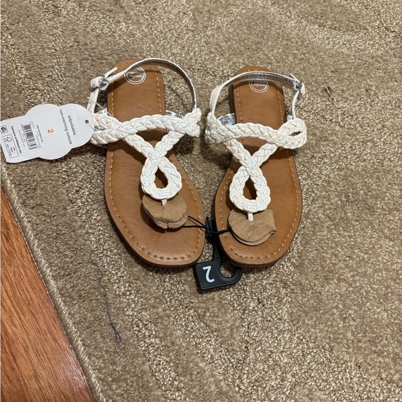 $  6.  NWT  girls shoes - Picture 6 of 6